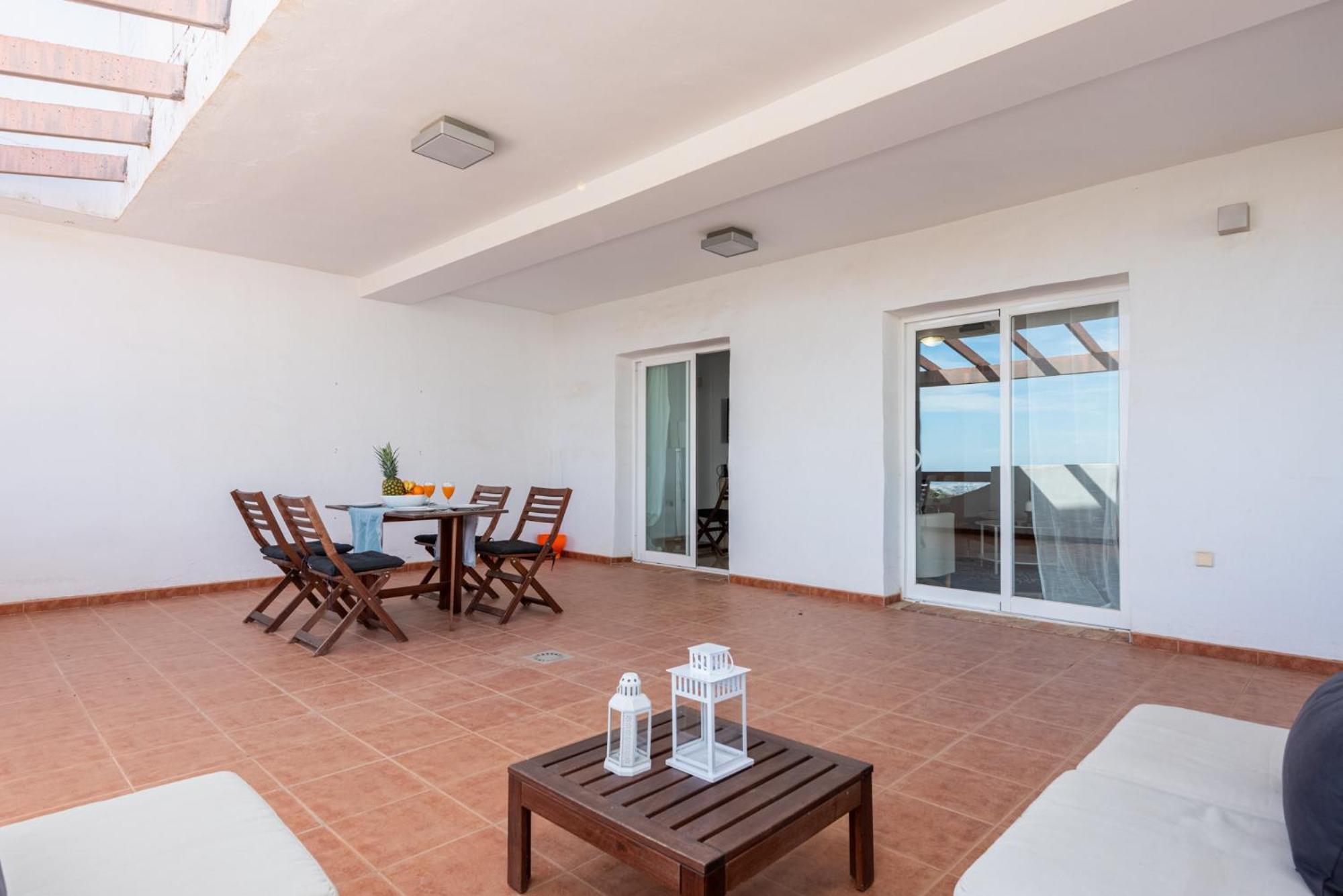 3 Bedroom Huge Terrace Pool & Views Apartment La Mairena